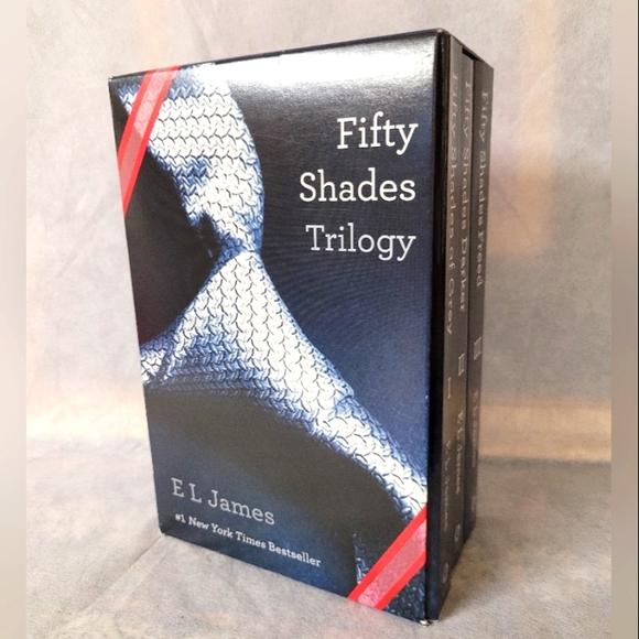 Fifty Shades book trilogy set - Picture 1 of 5